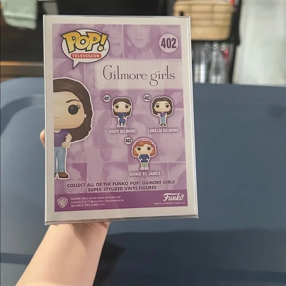 Funko Pop! Gilmore Girls Figure with Brown Hair and Purple Top - Picture 3 of 4